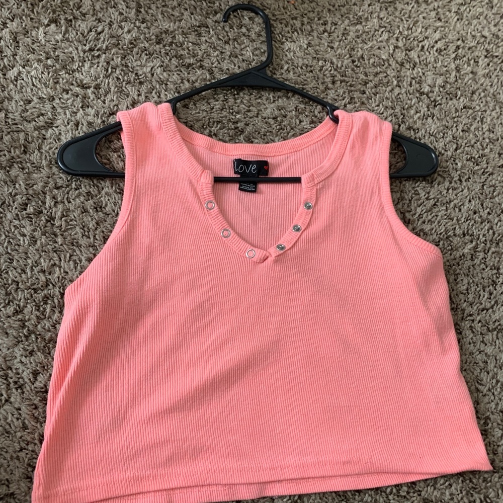 Pink top - Picture 12 of 12